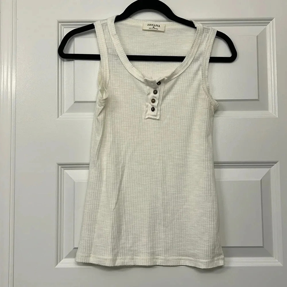 Zenana white ribbed tank​